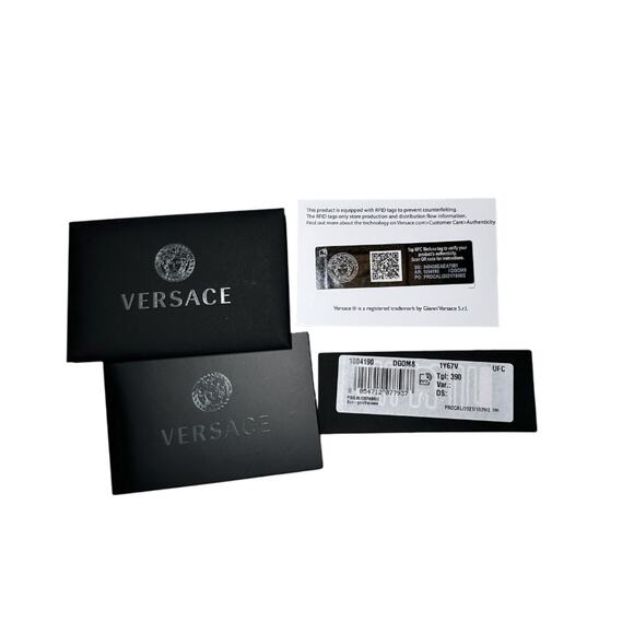 VERSACE NIB Palazzo Medusa Sun Yellow Rubber Pool Slides Sandals Size 39 - Picture 7 of 8